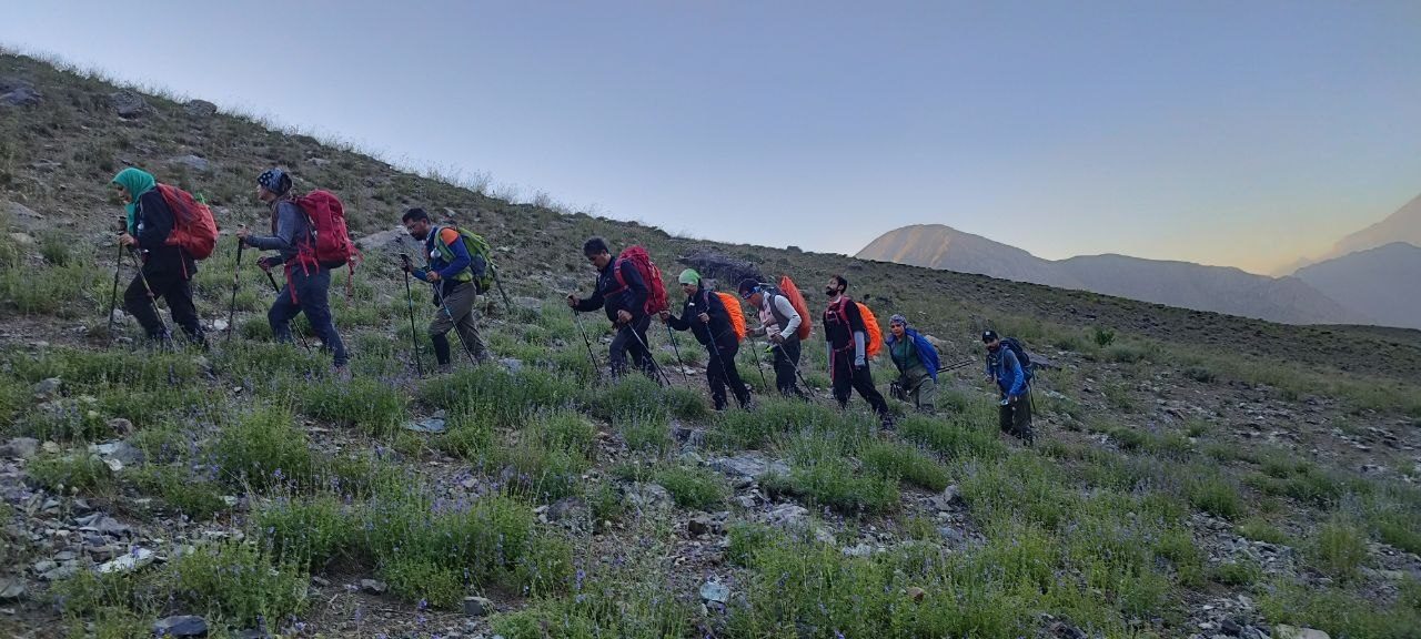 صعود قله خلنو (بام تهران) باشگاه کوهنوردی زاگرس